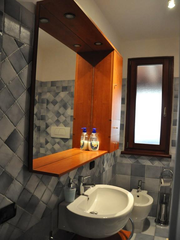 Dimora Donna Clara Bed and Breakfast Conversano Habitación foto